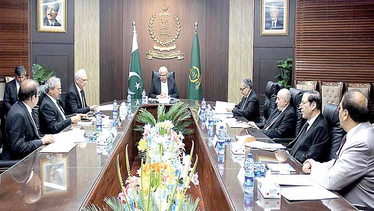 آئینی عدالت فل کورٹ کاجلد  فیصلوں، بیک لاگ ختم کرنے پر زور 