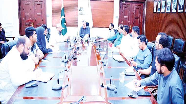 مسنگ مین ہولز پر 2سے 3گھنٹے میں کور لگانے کا حکم