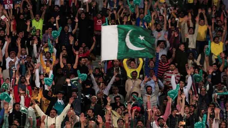 پی ایس ایل پلے آف میچز،تماشائیوں کوسٹیڈیم آنے کی اجازت