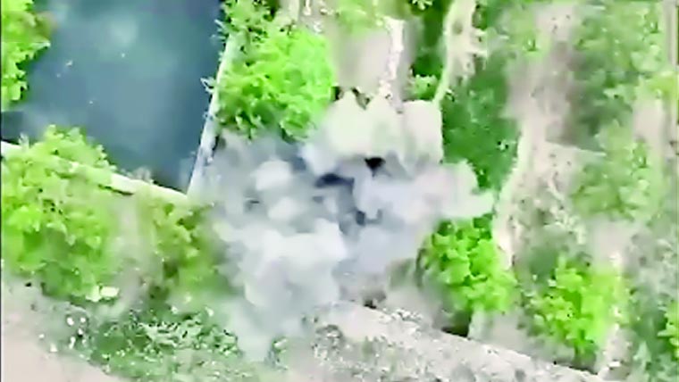 جنوبی وزیرستان : افغان طالبان کی آبادی پر فائرنگ ،3 زخمی ، جوابی کارروائی میں کئی پوسٹیں تباہ