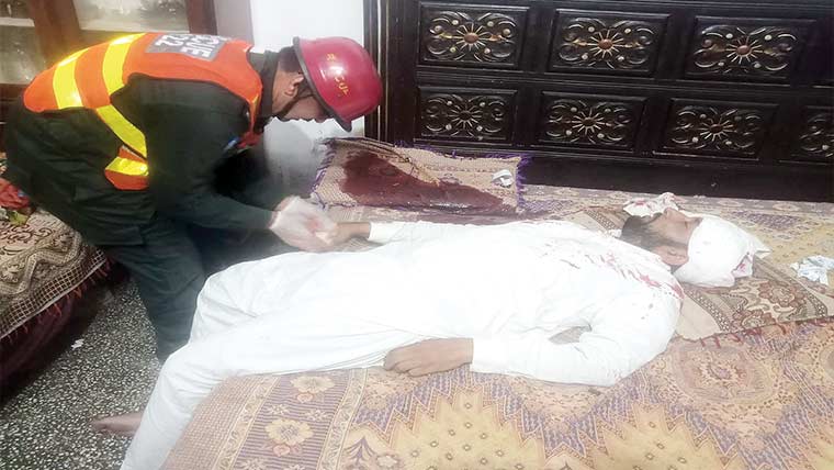 گھریلو ناچاقی پر سب انسپکٹر  کی خود کشی کی کوشش 