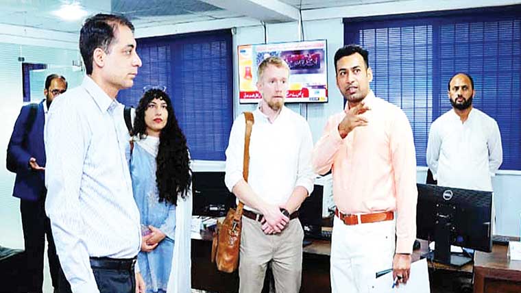  جی آئی زیڈ پاکستان کے وفد کا واسا فیصل آباد آفس کا دورہ 