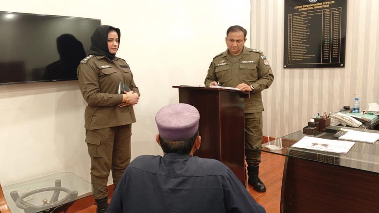 ایس ایس پی آپریشنز کی کھلی کچہری ، مسائل سنے 