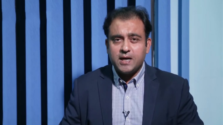 آبنائے ہرمز کا معاملہ زیادہ طول نہیں پکڑ سکتا:کامران یوسف 