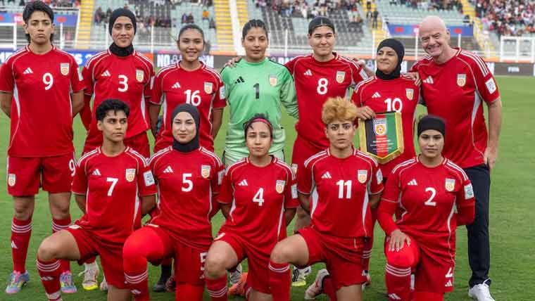  افغان خواتین فٹبال ٹیم کو انٹرنیشنل میچز کھیلنے کی اجازت 