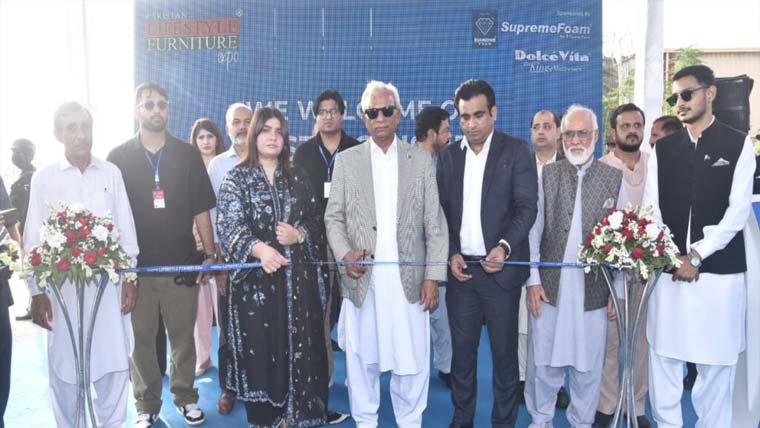  گورنرسندھ نے لائف اسٹائل فرنیچر ایکسپو کا افتتاح کر دیا