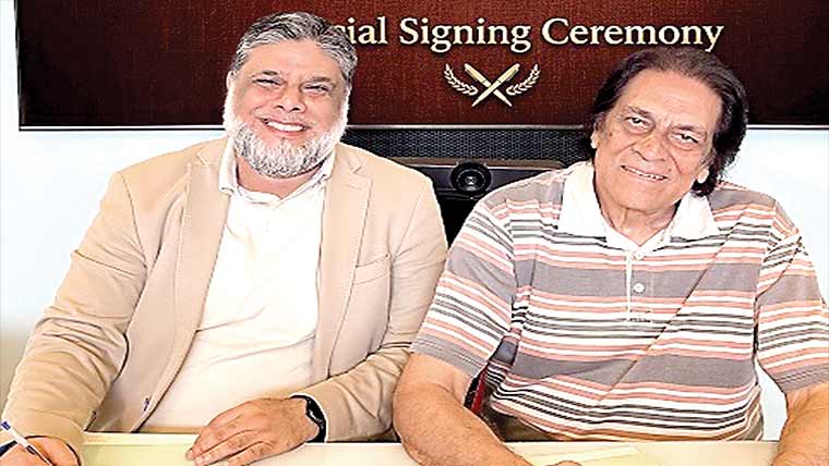 میزان الٹرا رچ کی فواد خان کی نئی فلم  کیلئے شعیب منصور سے شراکت داری 