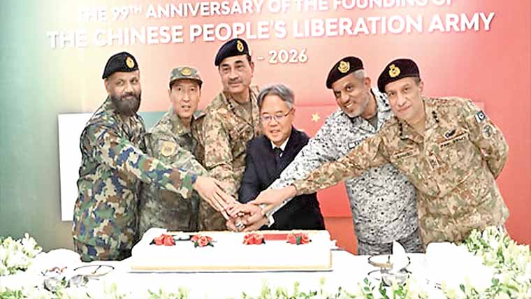 پاکستان اور چین کی افواج حقیقی شراکت دار، علاقائی امن و استحکام کیلئے شانہ بشانہ ہیں : فیلڈ مارشل 