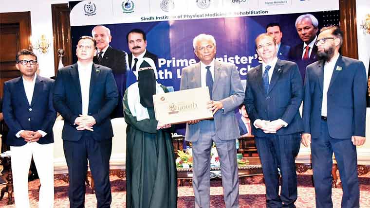 آئین کے تحت کام کررہا ہوں، نہیں چاہتا ملک تقسیم ہو، گورنر 