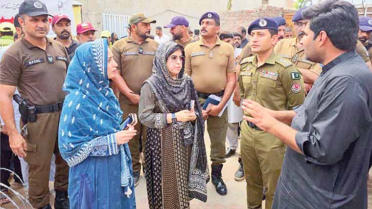 اسسٹنٹ کمشنرکمالیہ کا مریم نواز ہیلتھ کلینک کا اچانک معائنہ 