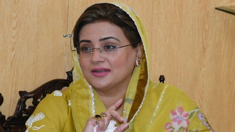 ’’بھائی ماننا پڑیگا‘‘کراچی کی  ٹرانسپورٹ پر عظمی ٰبخاری کاطنزیہ تبصرہ