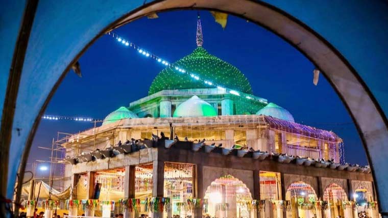 حضرت داتا گنج بخشؒ کے 983 ویں عرس کی 3روزہ تقریبات ختم 