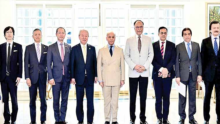وزیراعظم سے ایرانی وفد کی ملاقات، سرحدی تجارت، بارڈر 24 گھنٹے کھلا، سہولیات بڑھانے پر اتفاق 