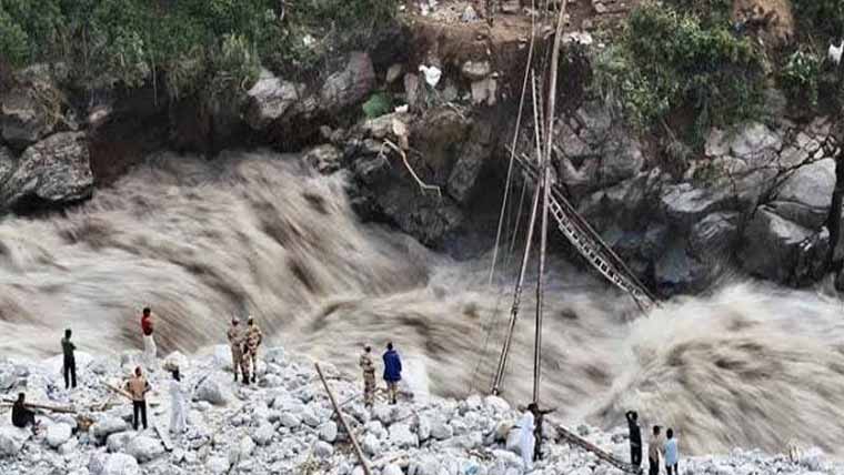 چترال :گلیشیئر پھٹنے، کلائوڈ برسٹ  سے سیلاب، 2 افراد جاں بحق