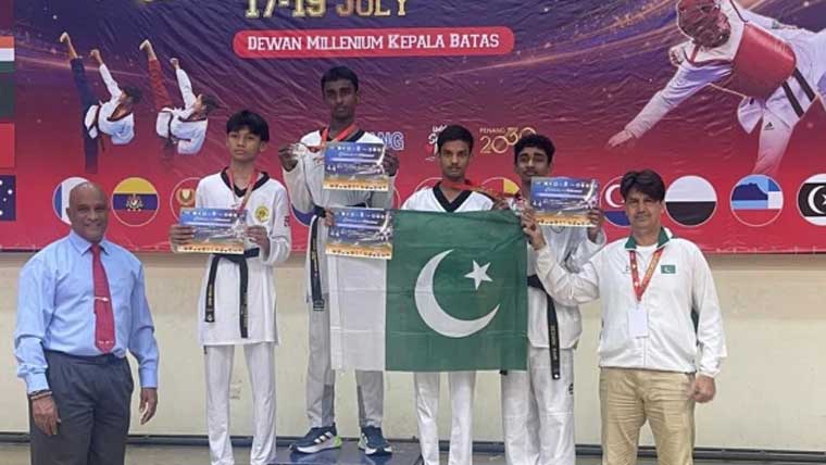 عالمی تائیکوانڈو چیمپئن شپ  کراچی کے سید عبداللہ عتیب  نے تین میڈلز جیت لئے