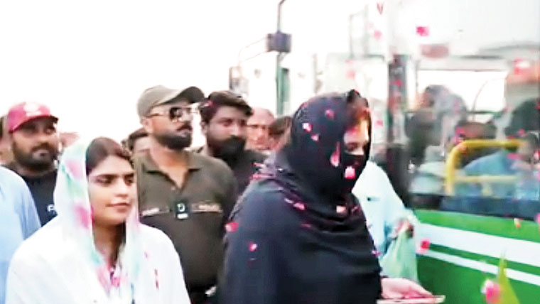 ڈسکہ سے سیالکوٹ تک گرین بس سروس کا آ غاز 