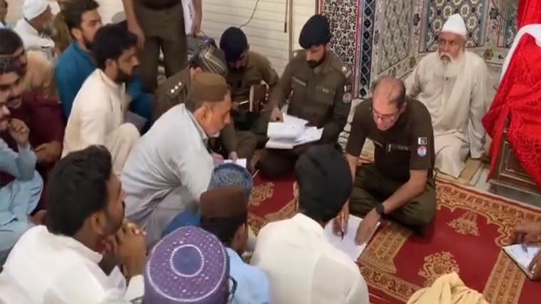  ڈی پی او کی جامع مسجد میں کھلی کچہری، شہریوں کے مسائل سنے