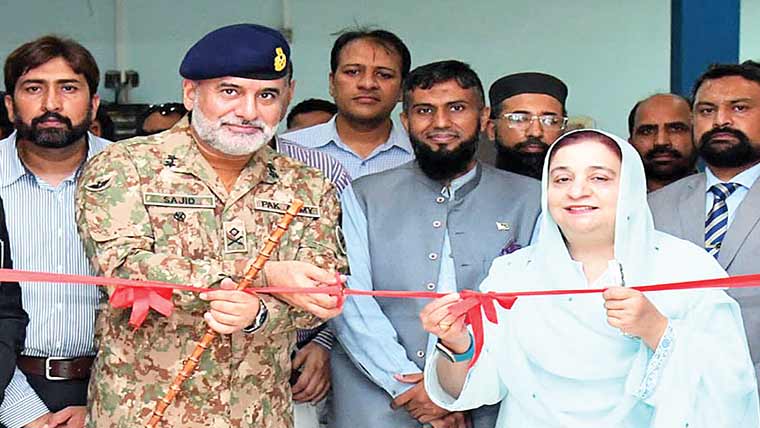 جنرل آفیسر کمانڈنگ سیالکوٹ کا دورہ  امام بی بی کیمپس ،لائبریری کا افتتاح 