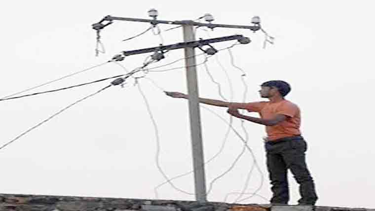  بجلی چوری کرتے صارف پکڑا گیا