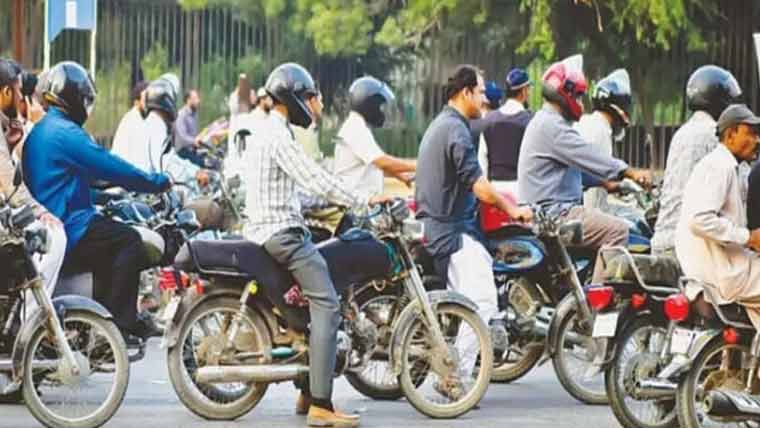 موٹرسائیکل سواروں کیلئے سائیڈ شیشوں کے استعمال کیلئے مہم کاآغاز