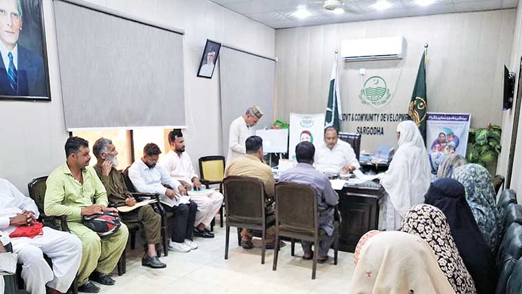 ڈپٹی ڈائریکٹر لوکل گورنمنٹ کا دفتر میں کھلی کچہری کا انعقاد 