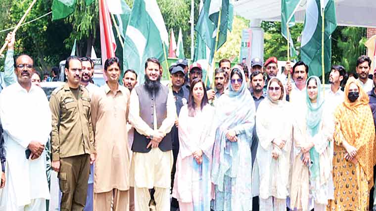 ضلعی انتظامیہ حافظ آباد کی مکہ معاہدہ کے حق میں ریلی