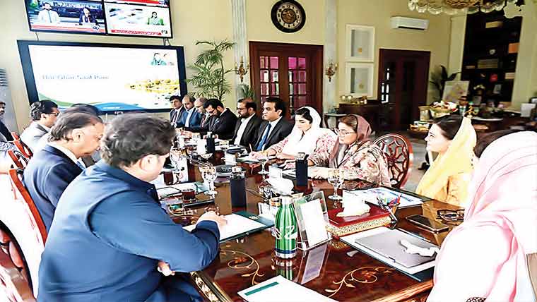 دوسرے صوبوں میں خدمت کرنا چاہتی ہوں:مریم نواز