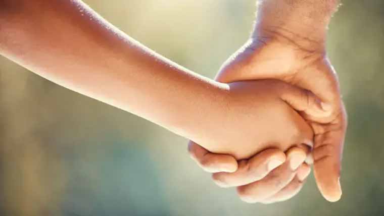 ہائیکورٹ میں دوران سماعت  والد 10ماہ کا بچہ لے کر فرار