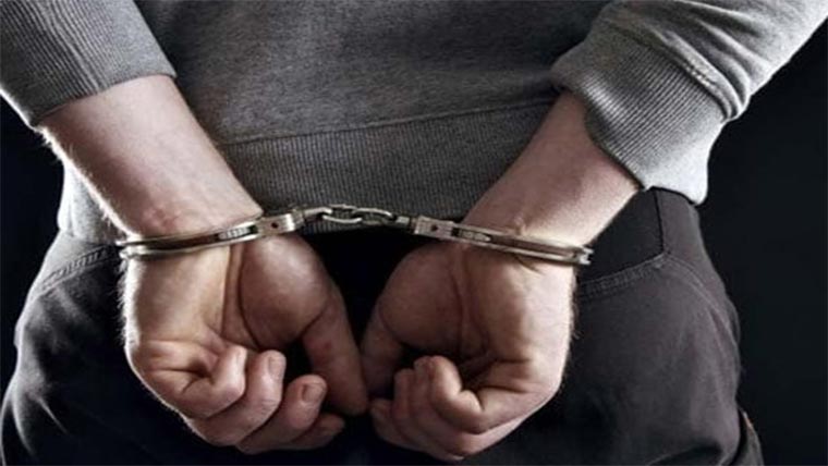 ریڑھی کھڑی کرکے روڈ بلاک  کرنے والے شہری کو گرفتار کر لیا