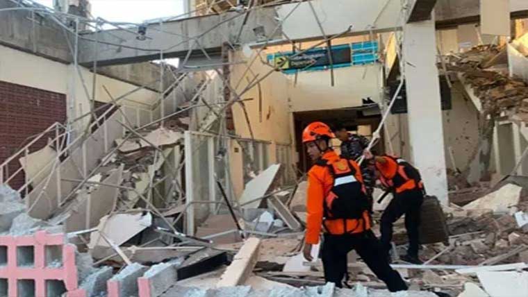 انڈونیشیا : 7.7 شدت کا زلزلہ، 47 افرادجاں بحق، 50 زخمی