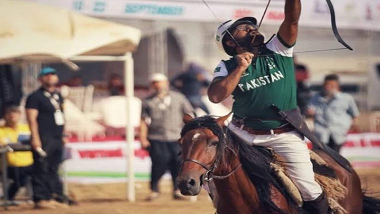 گھوڑے پر تیراندازی ،علی فواد  کا عالمی رینکنگ میں پہلا نمبر