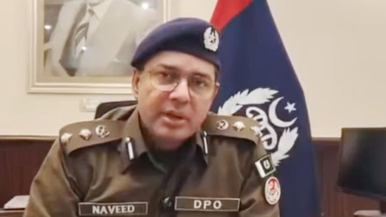ڈی پی او ڈاکٹر نوید عاطف کا اہلکاروں  کیساتھ گپ شپ کارنر سیشن 