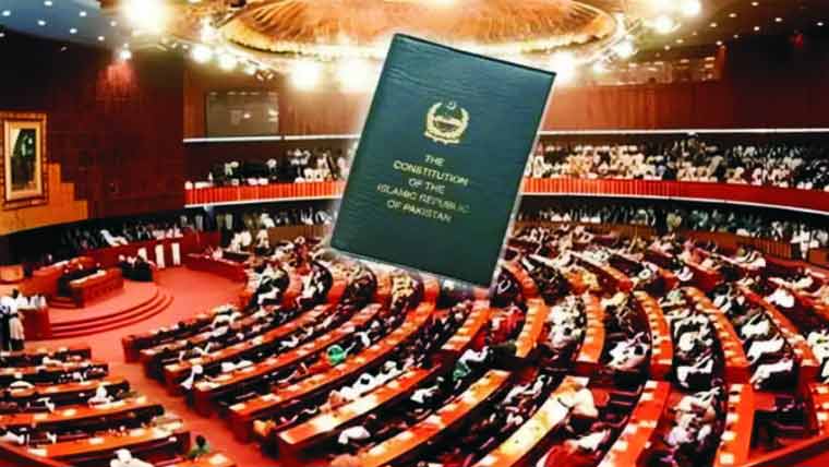 سیاسی جماعتوں کا مفاد، آئینی پیچیدگیاں نئے صوبے بننے میں رکاوٹ