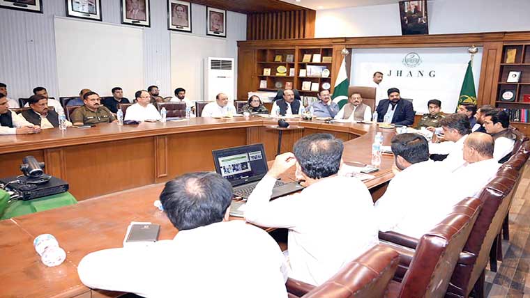  جھنگ ترقیاتی منصوبوں کی بروقت تکمیل یقینی بنانیکی ہدایت