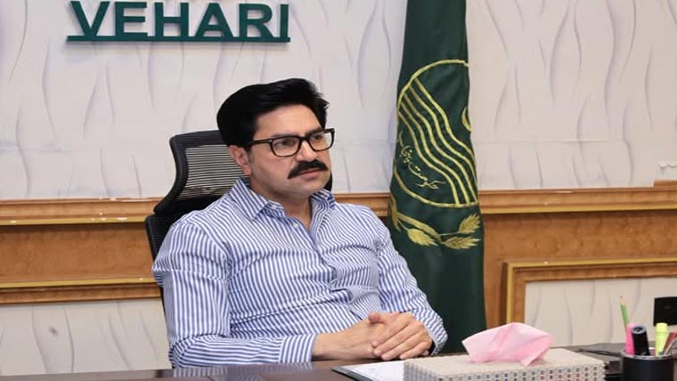  منی پٹرول پمپس، ایل پی جی ری فلنگ خلاف کارروائی کا حکم 