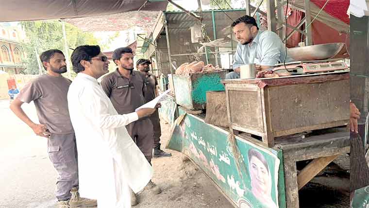 تمام گراں فروشوں کو مجموعی طور پر 32,000 روپے کا جرمانہ 