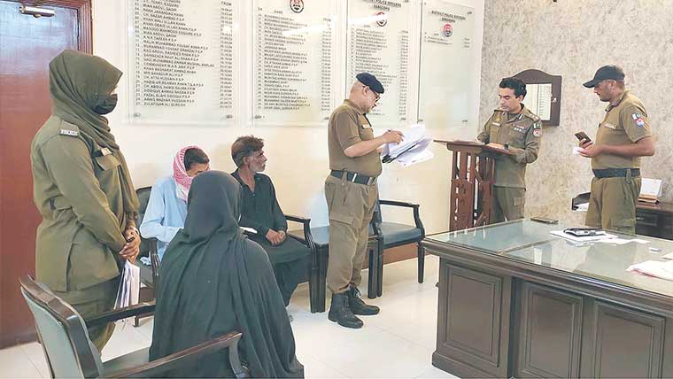 ڈی پی او کی سلانوالی میں عوامی شکایات کے ازالہ کیلئے کھلی کچہری 