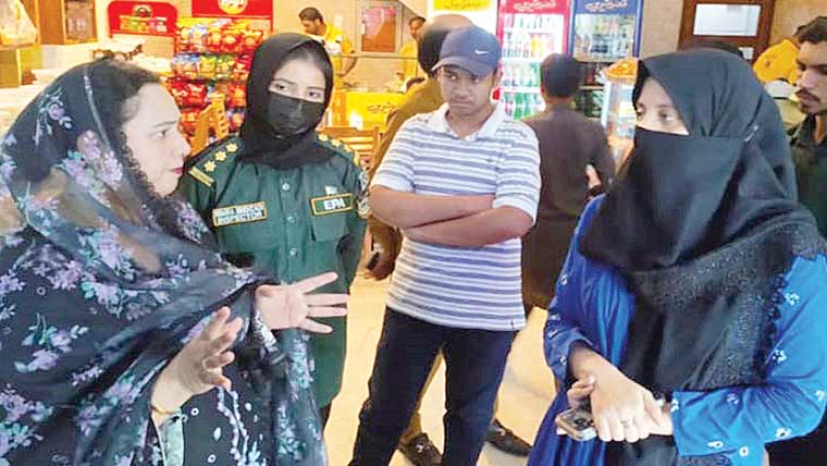  ممنوعہ شاپنگ بیگز کا استعمال‘ 5دکانیں سربمہر ‘ 20 ہزارجرمانہ