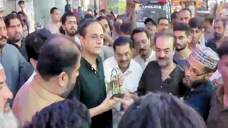 میئرکا اولڈ سٹی ایریاکا دورہ،ترقیاتی کاموں کا تفصیلی معائنہ 