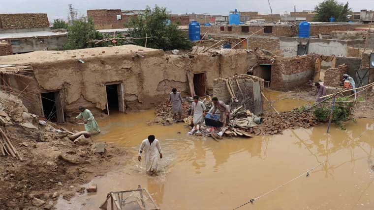 گجرات:کئی دیہات میں بارش ‘سیوریج کے پانی سے تباہی 