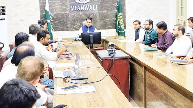 دریائے سندھ میں پانی کے بہاؤ میں کمی شروع ہوجائیگی،ڈپٹی کمشنر 