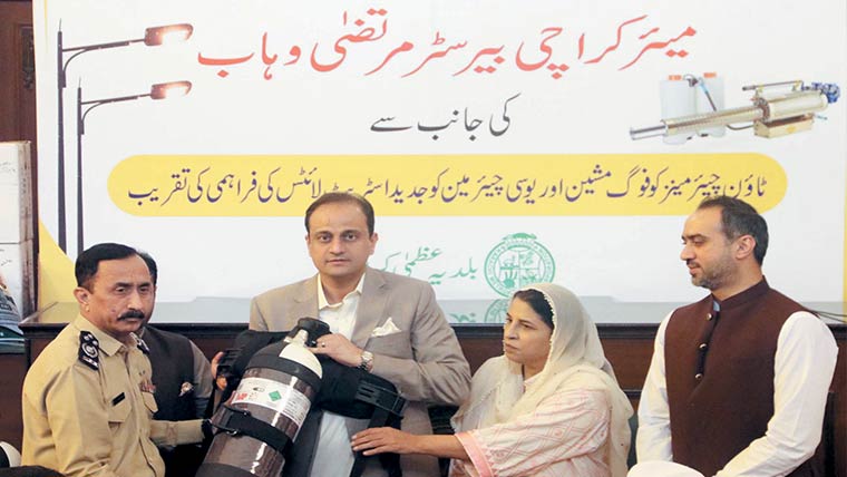 یوسیز  کو500جدید  اسٹریٹ  لائٹس  فراہم
