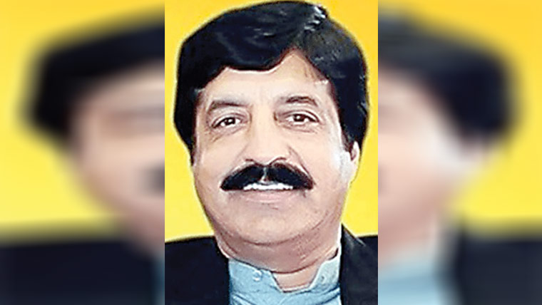 سیاسی قوتیں مسائل حل کریں