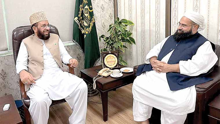  سردار یوسف ، طاہر اشرفی ملاقات ،عالمی سیرت کانفرنس پر تبادلہ خیال  
