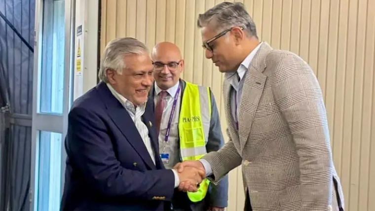 اسحاق ڈار لندن پہنچ گئے ،ازبک وزیر خارجہ سے ٹیلیفونک رابطہ