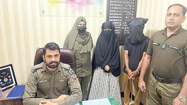 کنگرہ بینک میں نقب زنی کی کوشش ، میاں بیوی گرفتار 