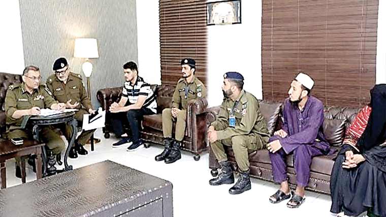 آئی جی نے پولیس ملازمین انکے اہلخانہ کے مسائل سنے 