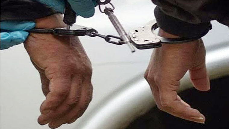 سکیورٹی چارجزکے نام پر بھتہ لینے والے 2ملزم گرفتار