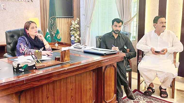  واجبات کی وصولی کو مزید تیز کیا جائے ،اسسٹنٹ کمشنر شاہپور 