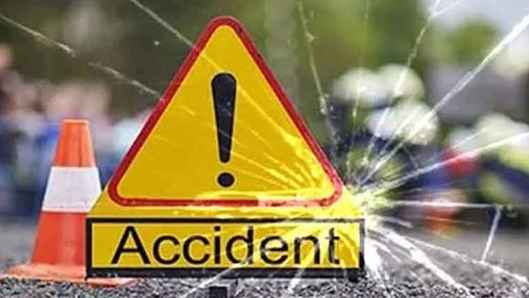 موٹر سائیکل رکشہ ڈیوائیڈر سے ٹکرا نے سے 1شخص جاں بحق